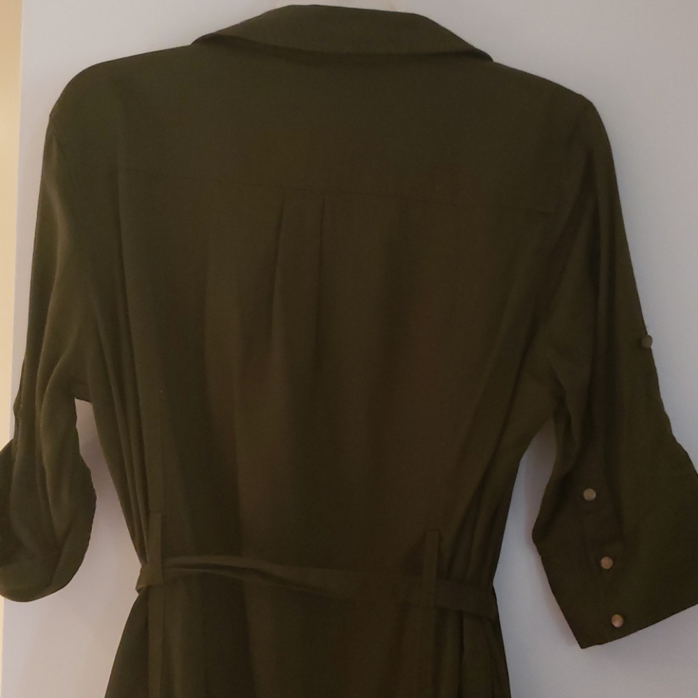 Dress - Picture 4 of 4